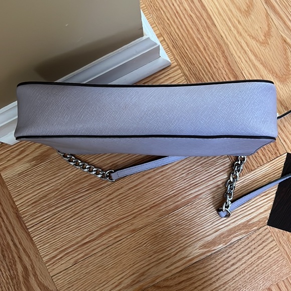 Michael Kors Crossbody Pearl Grey - Picture 3 of 4